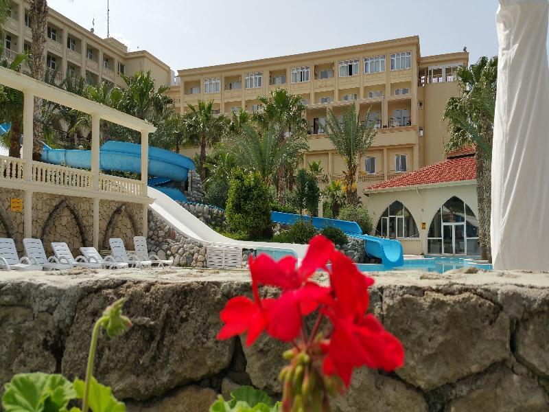 Oscar Resort Hotel Kyrenia  Exterior photo